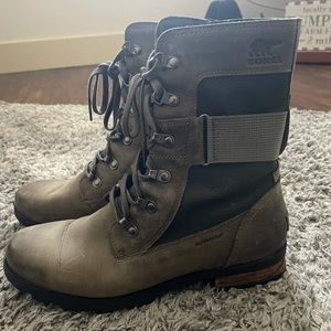 Sorel Emelie Conquest Combat Boots